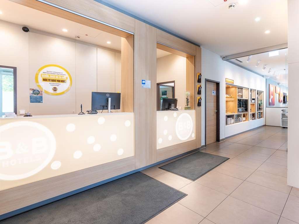 B&B Hotel Stuttgart-Bad Cannstatt Beltér fotó